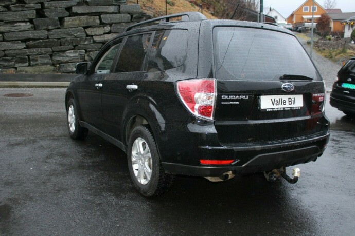 subaru-forester-diesel-2011-big-2