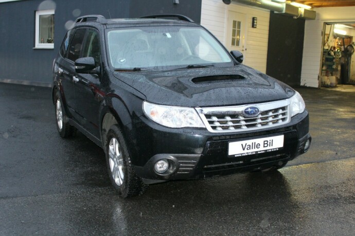 subaru-forester-diesel-2011-big-0