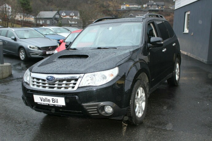 subaru-forester-diesel-2011-big-1