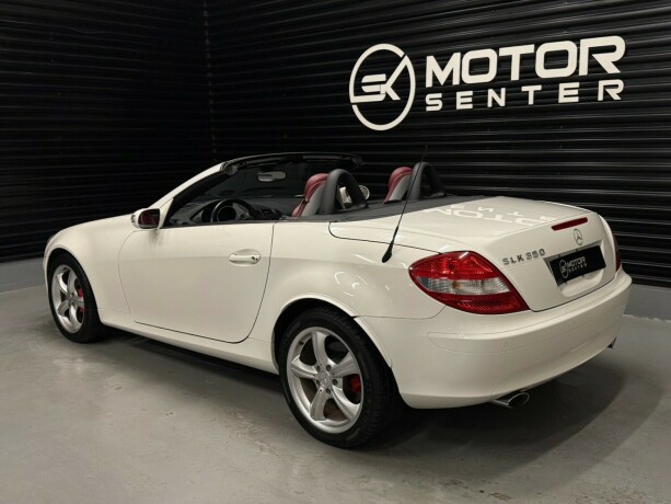 mercedes-benz-slk-bensin-2006-big-2