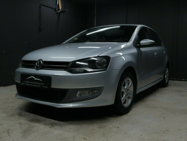 volkswagen-polo-diesel-2011-big-2