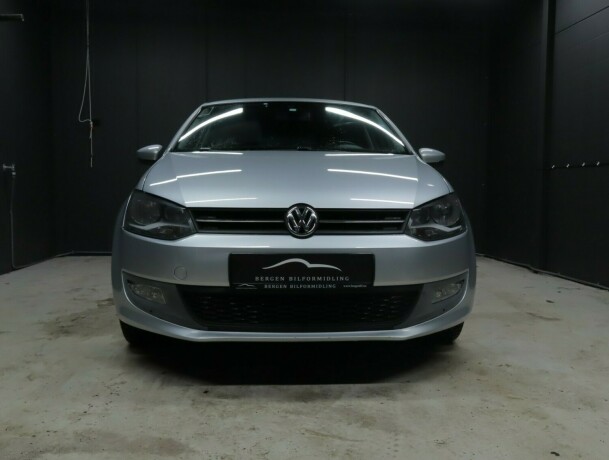 volkswagen-polo-diesel-2011-big-1