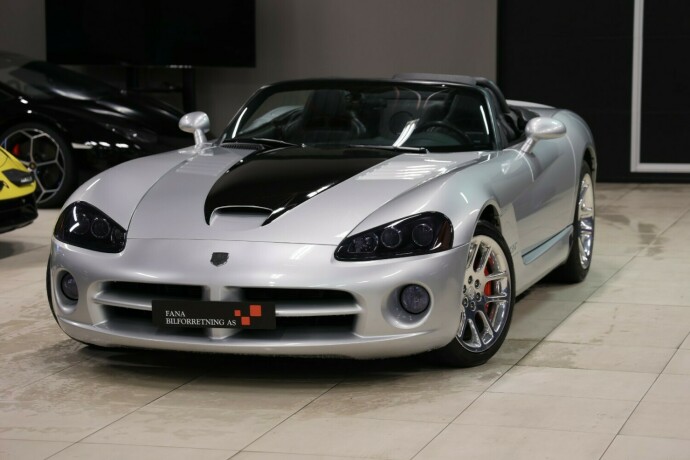 dodge-viper-bensin-2004-big-0