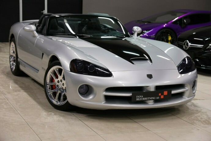 dodge-viper-bensin-2004-big-3