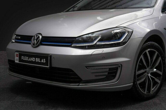 volkswagen-golf-elektrisitet-2020-big-2