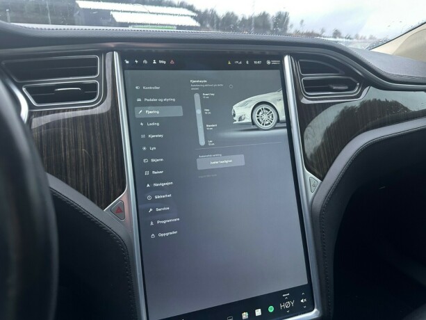 tesla-model-s-elektrisitet-2014-big-22