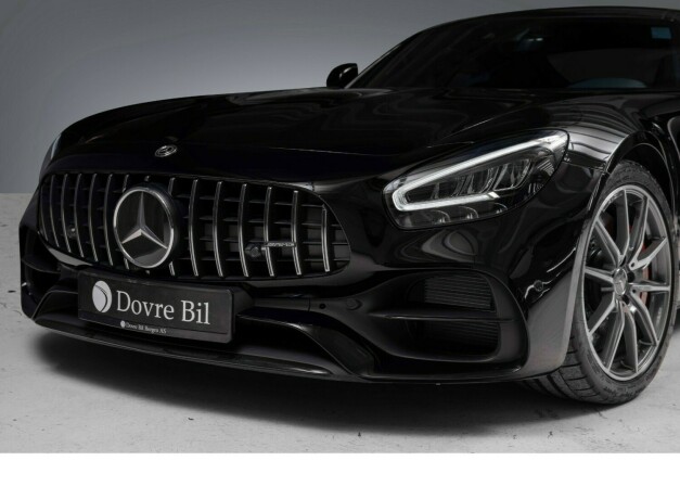 mercedes-benz-amg-gt-s-bensin-2020-big-2