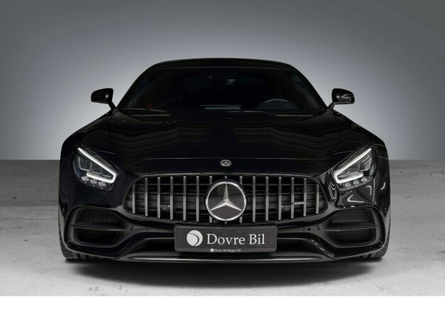 mercedes-benz-amg-gt-s-bensin-2020-big-7