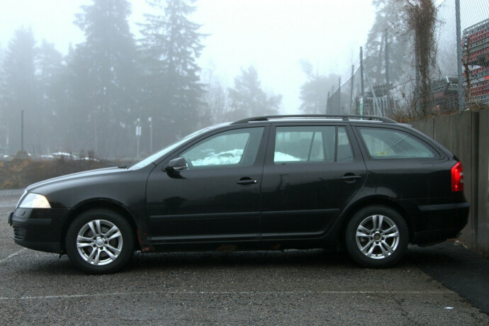 skoda-octavia-bensin-2006-big-3