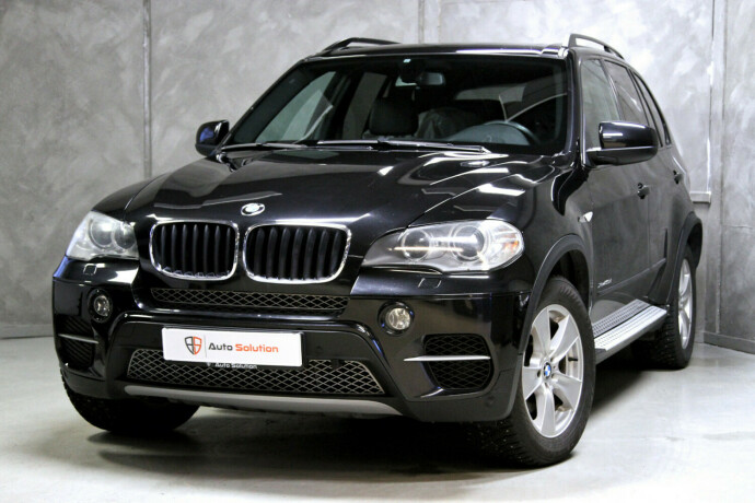 bmw-x5-diesel-2011-big-0