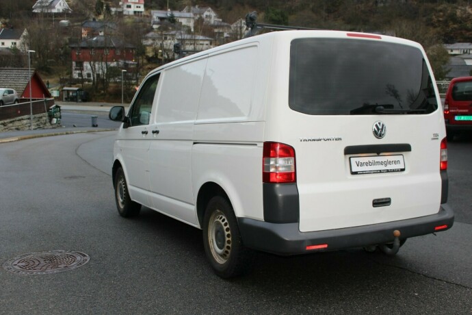 volkswagen-transporter-diesel-2011-big-2