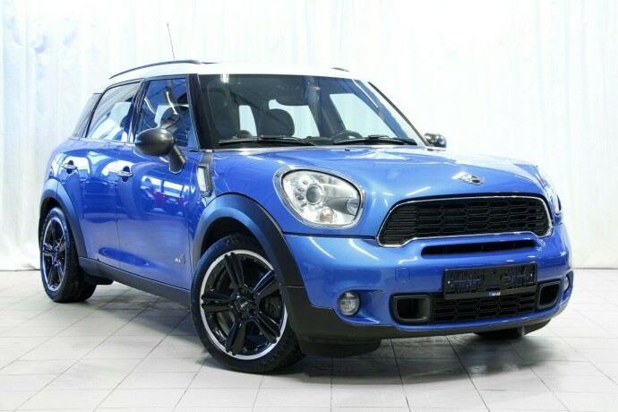 mini-countryman-bensin-2011-big-2