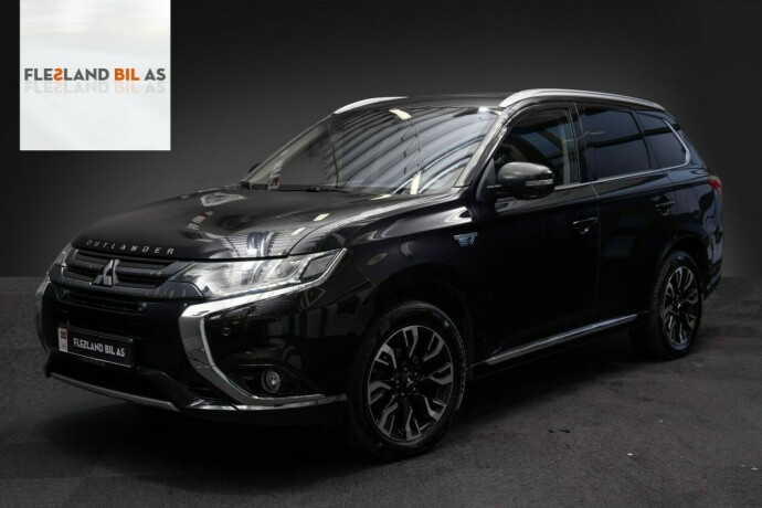 mitsubishi-outlander-elektrisitetbensin-2016-big-0