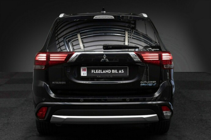 mitsubishi-outlander-elektrisitetbensin-2016-big-7