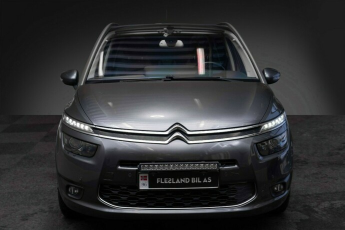 citroen-c4-picasso-diesel-2015-big-6