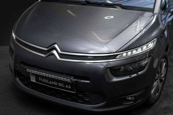 citroen-c4-picasso-diesel-2015-big-4