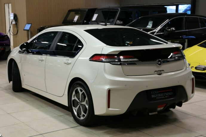 opel-ampera-elektrisitetbensin-2013-big-1