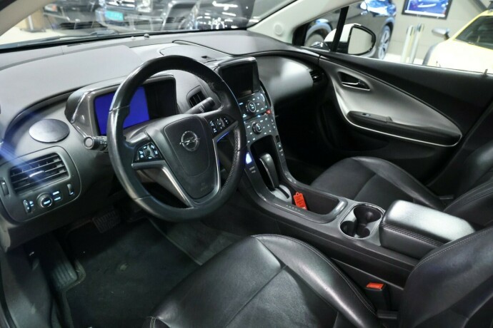 opel-ampera-elektrisitetbensin-2013-big-5