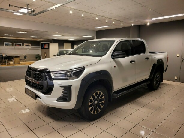 toyota-hilux-diesel-2023-big-7