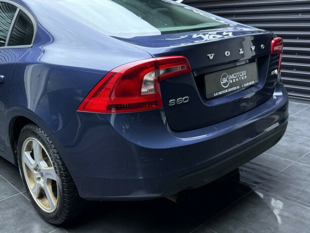 volvo-s60-diesel-2011-big-6