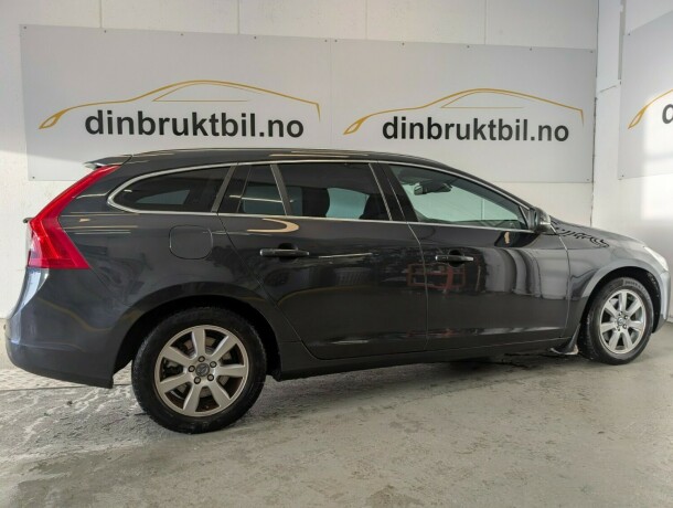 volvo-v60-diesel-2012-big-2