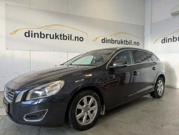 volvo-v60-diesel-2012-big-0