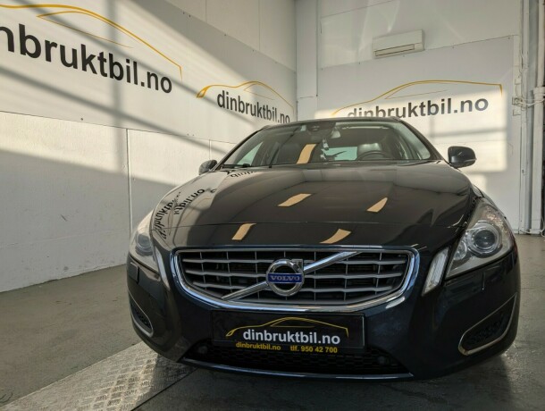 volvo-v60-diesel-2012-big-1