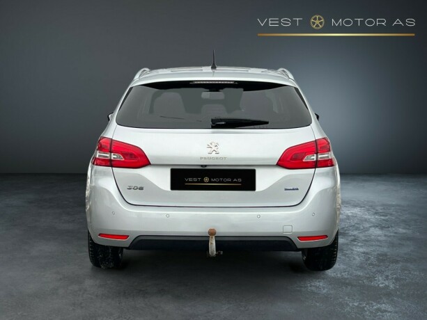 peugeot-308-diesel-2014-big-5