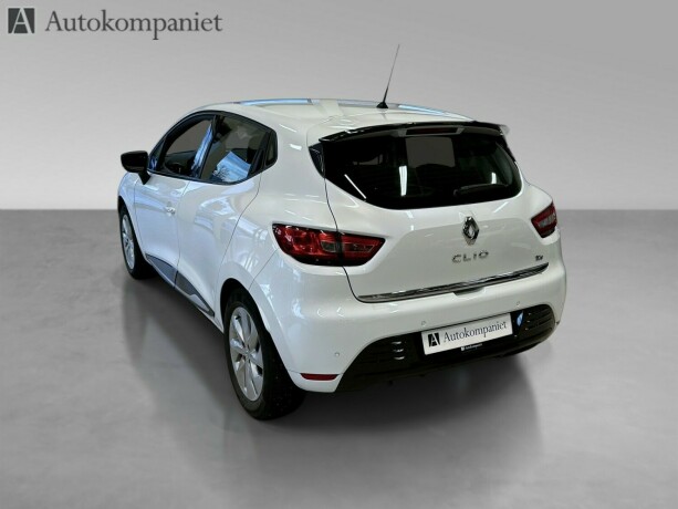 renault-clio-bensin-2017-big-3