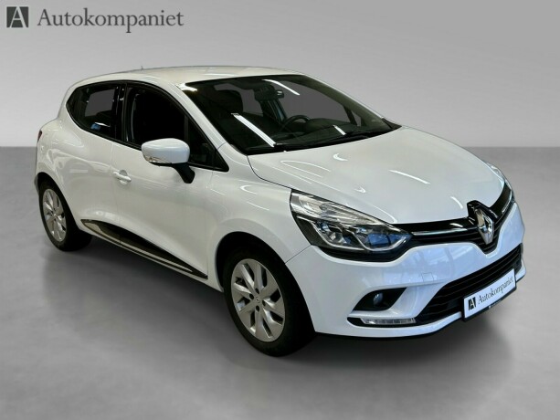 renault-clio-bensin-2017-big-0