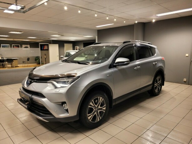 toyota-rav4-elektrisitetbensin-2017-big-9