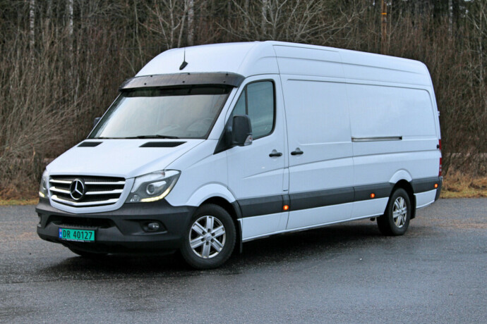 mercedes-benz-sprinter-diesel-2017-big-0