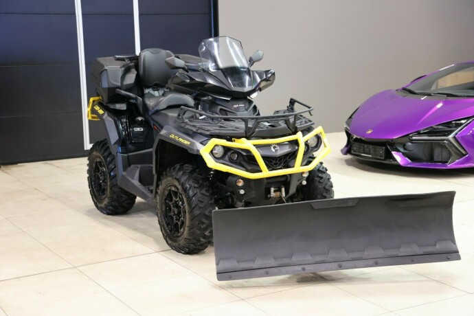 can-am-outlander-max-bensin-2022-big-3