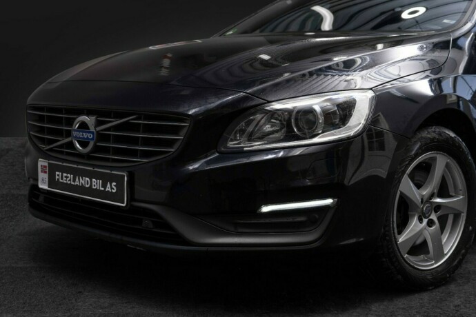 volvo-v60-diesel-2015-big-2