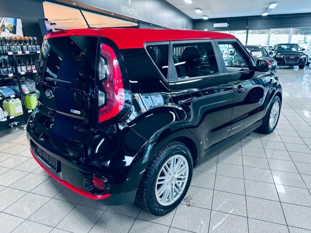 kia-soul-elektrisitet-2015-big-6