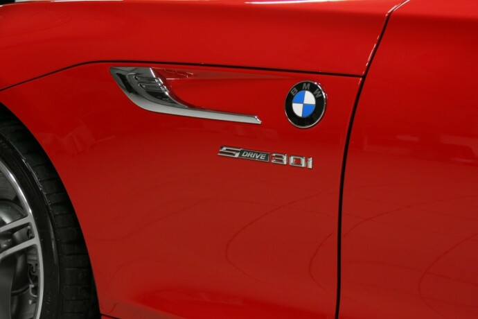 bmw-z4-bensin-2010-big-29