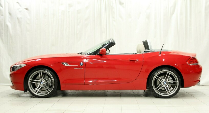 bmw-z4-bensin-2010-big-6