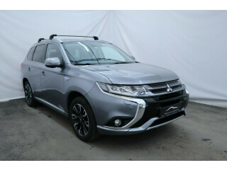 Mitsubishi | Outlander | Elektrisitet+bensin | 2016