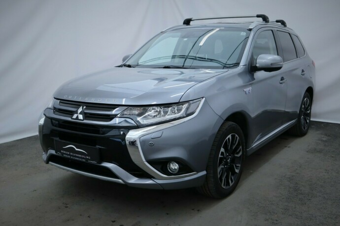 mitsubishi-outlander-elektrisitetbensin-2016-big-2