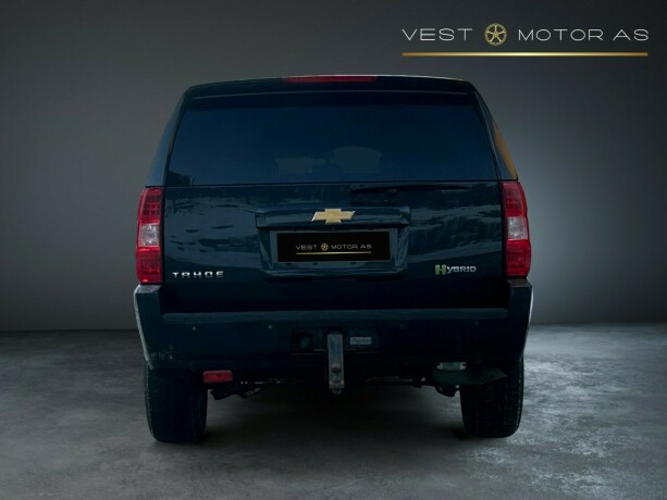 chevrolet-tahoe-bensin-2012-big-5