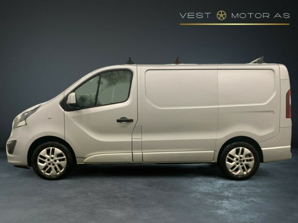 opel-vivaro-diesel-2015-big-3