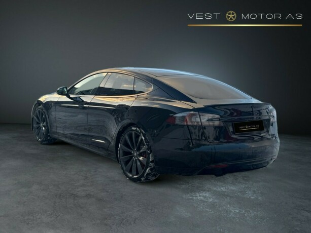 tesla-model-s-elektrisitet-2013-big-4