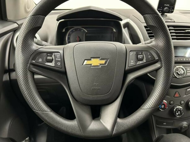 chevrolet-trax-bensin-2014-big-14