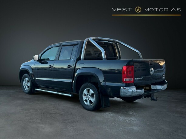 volkswagen-amarok-diesel-2011-big-4