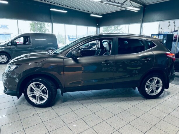 nissan-qashqai-bensin-2015-big-3