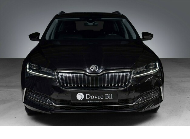 skoda-superb-elektrisitetbensin-2020-big-4