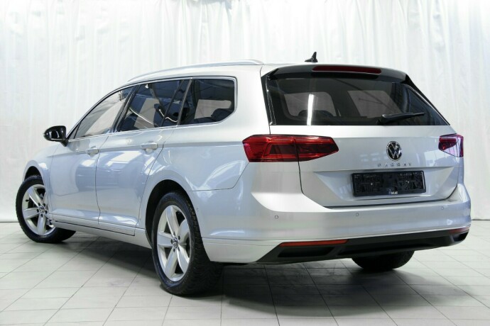 volkswagen-passat-diesel-2022-big-4