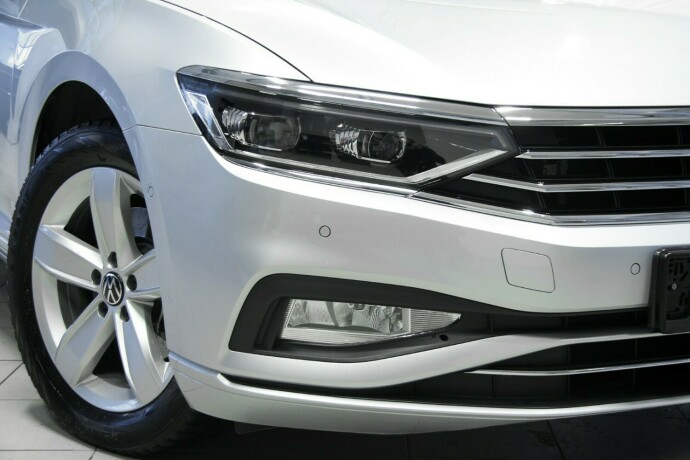 volkswagen-passat-diesel-2022-big-27