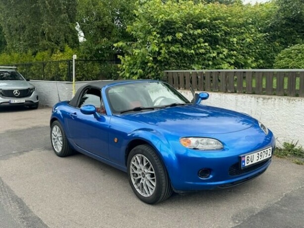 mazda-mx-5-bensin-2006-big-0