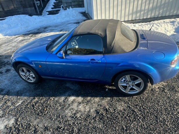 mazda-mx-5-bensin-2006-big-18